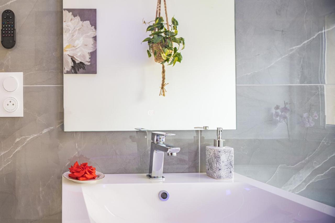 Le Flamboyant - Confort & Rarete - Premium Saint-Andre-les-Vergers Ngoại thất bức ảnh